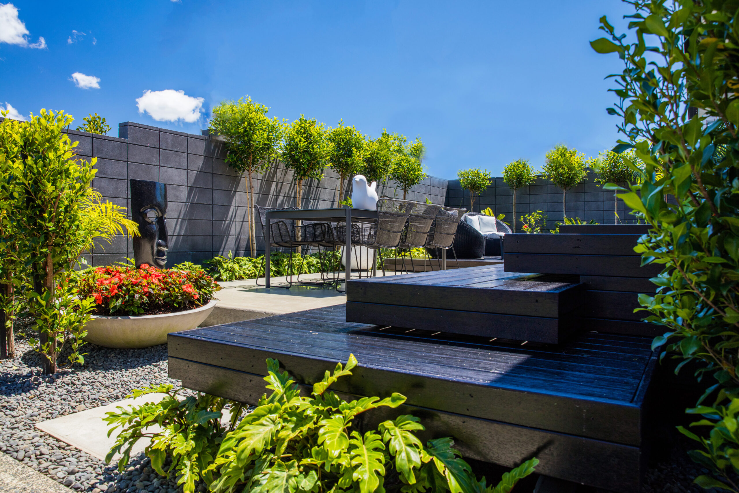 Tropical Courtyard | Hauraki